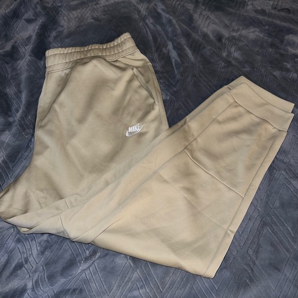 Nike Other - Nike Standard Fit Tapered Leg Regular Length Joggers
